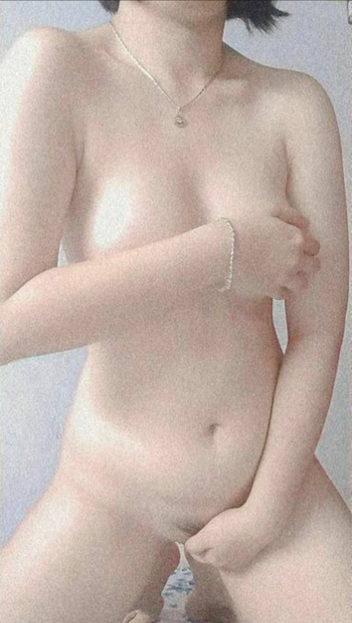 Ông xã ngoại tình bà xã với nữ pt dâm được thuê qua mạng